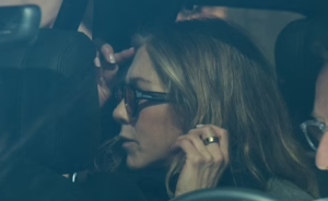 جينيفر انيستون