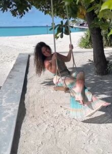 شيري عادل من جزر المالديف