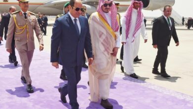 لحظة وصول الرئيس السيسي