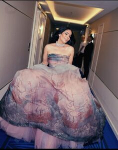 بالصور.. منى زكي في أحدث ظهور