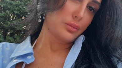 القمر عامل قلق.. أحدث ظهور للفنانة غادة عبد الرازق.