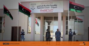 محكمة ليبية تحكم على 3 أشخاص بالسجن بتهمة الاتجار