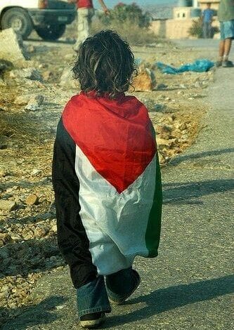 حياة تحت الحصار