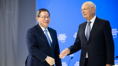 "لي تشيانغ" رئيس مجلس الدولة الصيني