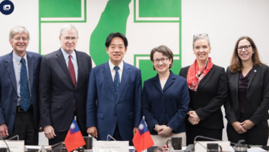 رئيس تايوان والوفد الأمريكي