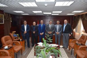 وكيل وزارة التربية والتعليم بجنوب سيناء يحث رؤساء لجان الثانوي العامة باداء واجبهم الوطني بالانضباط وتمثيل المحافظة خير تمثيل