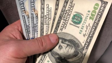 دولارات أمريكية